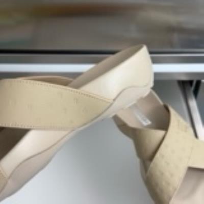 wholesale quality balenciaga monday ultra slippers model no. 152